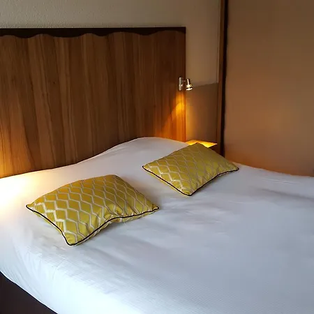 La Truite Doree Отель Vers (Lot)