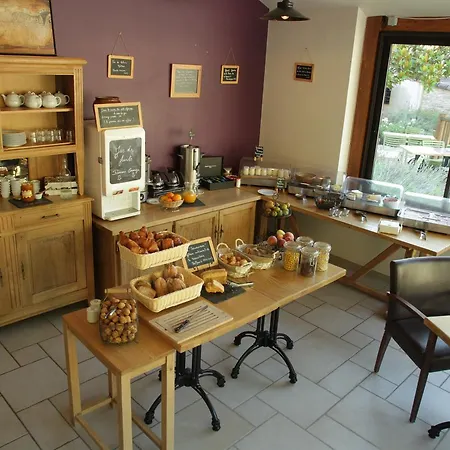 La Truite Doree Отель Vers (Lot)