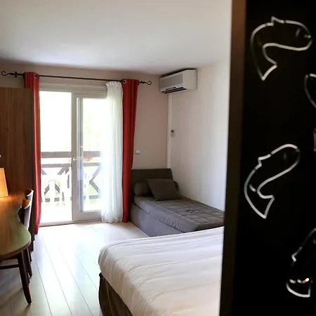 La Truite Doree Отель