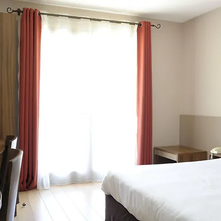 La Truite Doree Отель Vers (Lot)