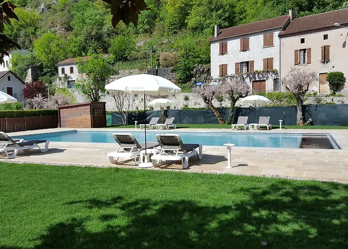 Hotel La Truite Doree Vers (Lot)