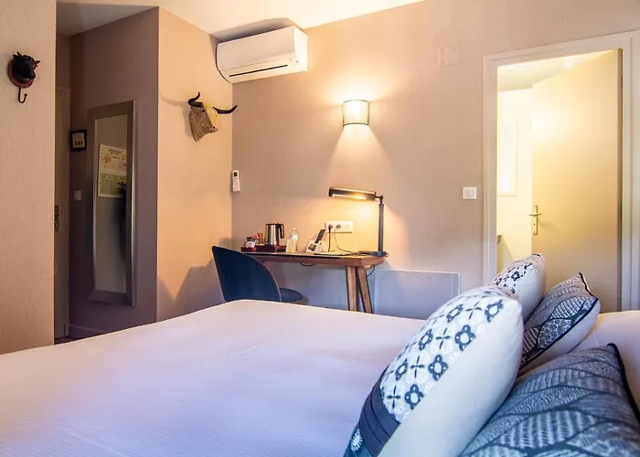 ホテル La Truite Doree 3*