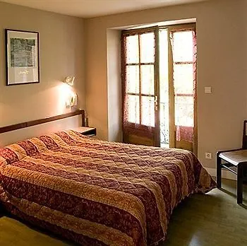 Logis La Truite Dorée Hotel