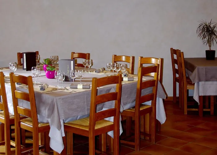 Hotel Logis La Truite Dorée 3*